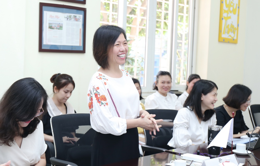 Bà Mai Thị Lan Anh – Chủ tịch HĐQT Hệ thống giáo dục Ban Mai vui mừng chia sẻ MISA chính là một nhân tố đang góp phần thúc đẩy ước mơ trở thành một trường học ICT hàng đầu Việt Nam